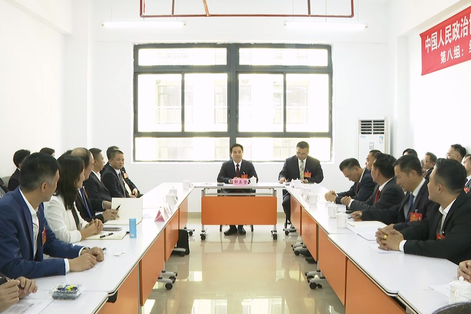 【聚焦兩會】政協(xié)委員分組討論大會工作報告